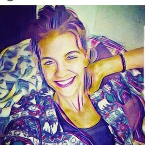 Meet your Posher, Lauren